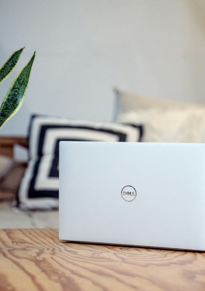 Comment l’ordinateur portable Dell 15 pouces léger révolutionne le télétravail